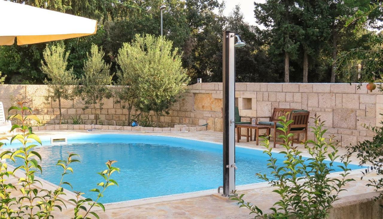 Bungalow Vice With Pool Pakoštane Esterno foto